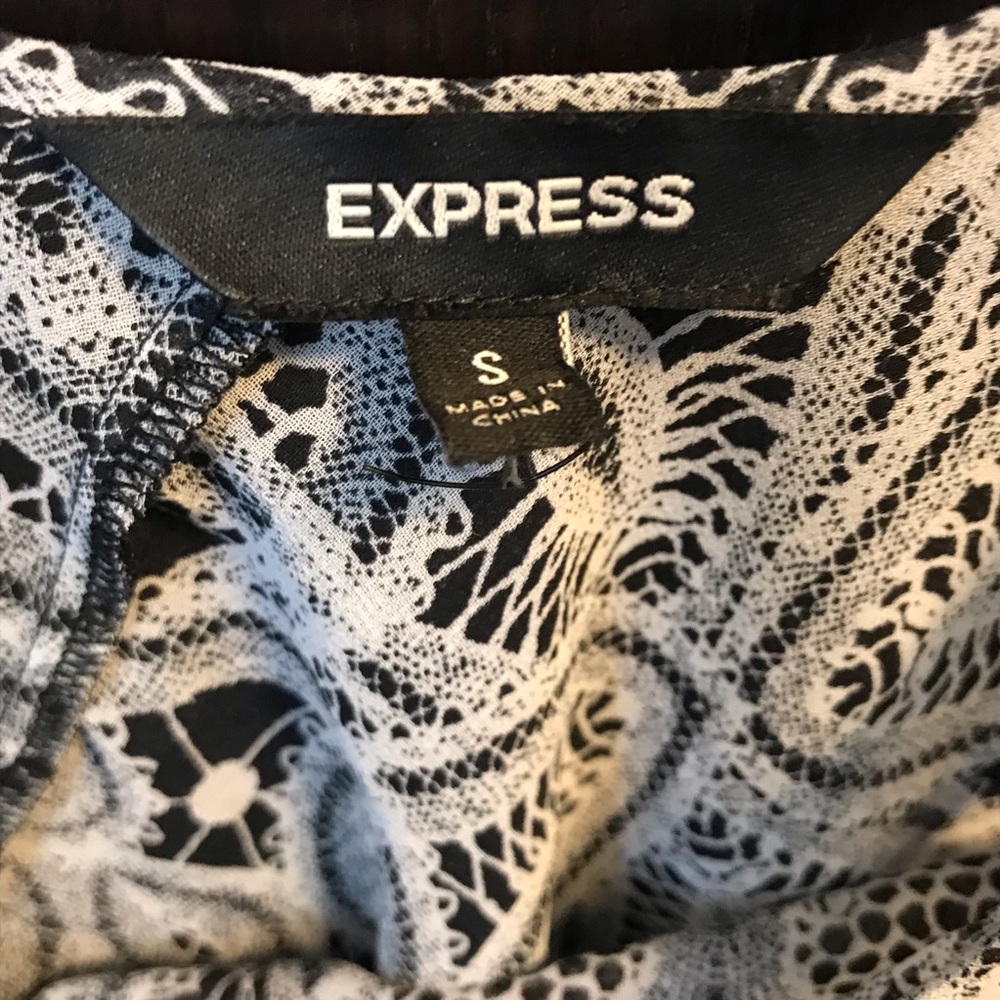 Express Asymmetrical Flowy Top - Picture 2 of 3